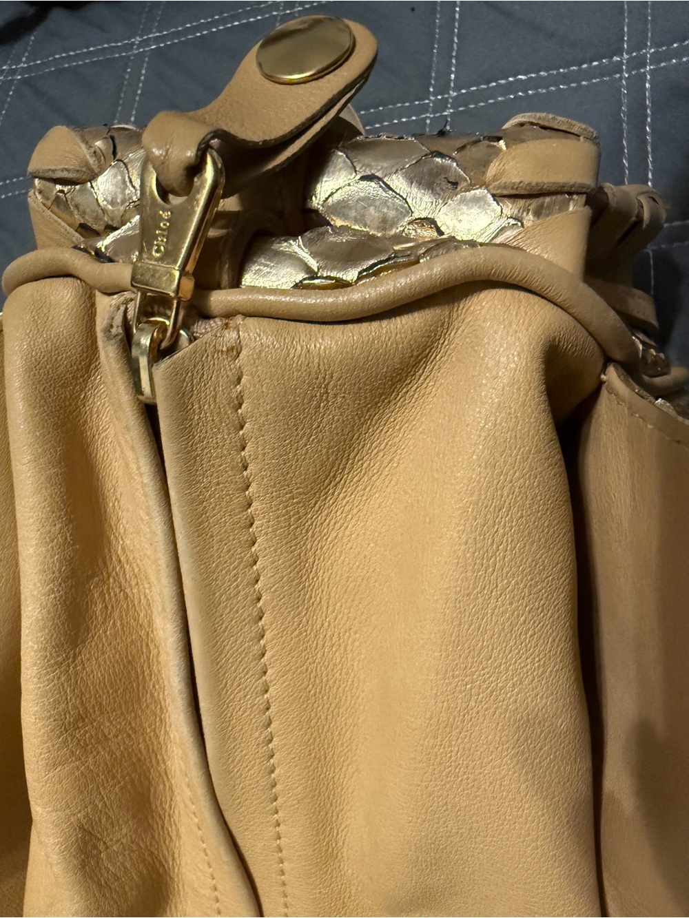 Chloe’ Gold Python Silverado Handbag Exquisite Vintage As New with Dust Bag - Picture 8 of 16